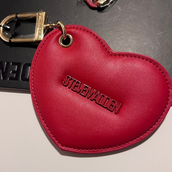 Steve Madden Red Heart Mirror Bag Charm Gold Keychain NEW - Picture 3 of 5